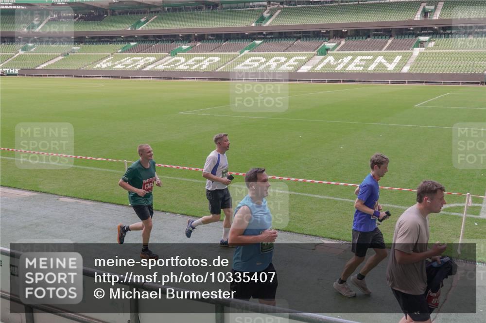 13.09.2026 - 21. swb-Marathon Bremen Michael Burmester http://msf.ph/oto/10335407 13.09.2026 13:10:06 Laufen im Stadion 164, 373, 383, 391, 448, 532, 549, 563, 581, 625, 813, 869, 898, 1025, 1072, 1150, 1180, 1398, 1738, 1855, 1867, 1880, 1894, 1967, 2202, 2208, 2232, 2243, 2268, 2284, 2333, 2339, 2342, 2413, 2429, 2432, 2441, 2471, 2525, 2530, 2553, 2573, 2594, 2654, 2682, 2692, 2714, 2717, 2784, 2785, 2819, 2823, 2920, 2931, 2932, 2941, 3026, 3032, 3063, 3086, 3089, 3122, 3174, 3207, 3208, 3291, 3316, 3333, 3370, 3398, 3410, 3437, 3470, 3707, 3769, 3857, 109 meine-sportfotos.de