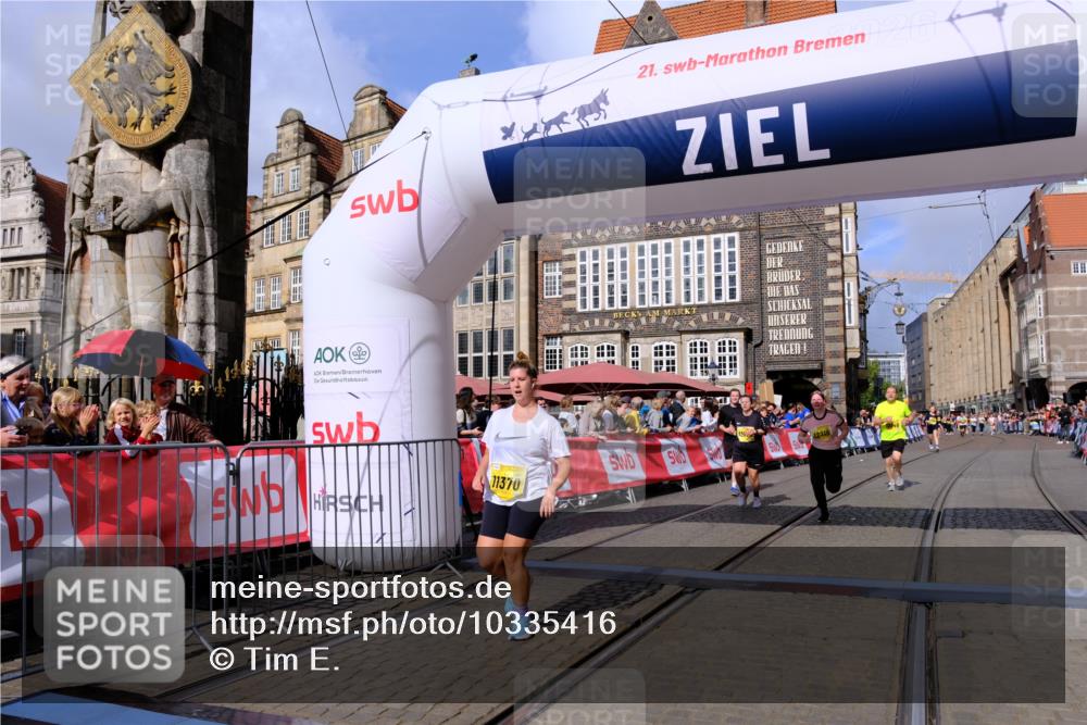 13.09.2026 - 21. swb-Marathon Bremen Tim E. http://msf.ph/oto/10335416 13.09.2026 11:07:02 Ziel 10323, 10378, 10654, 10663, 10795, 10849, 10989, 11021, 11066, 11370, 12124, 12146, 12219, 12249 meine-sportfotos.de
