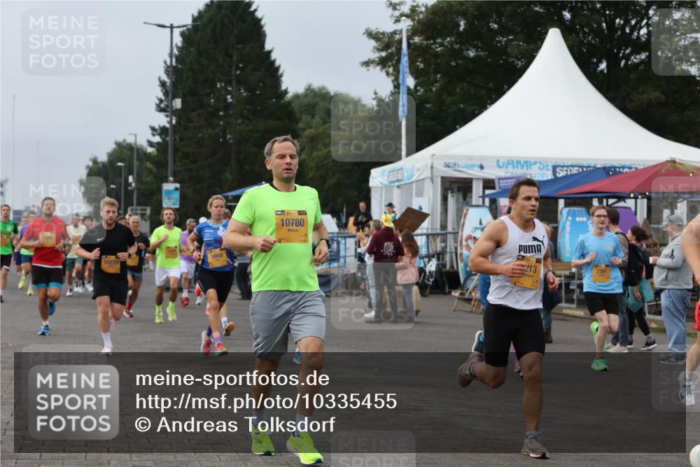 13.09.2026 - Kiel Lauf Andreas Tolksdorf http://msf.ph/oto/10335455 13.09.2026 09:53:09 Kiellinie 10233, 9868, 38, 10780, 7361 meine-sportfotos.de