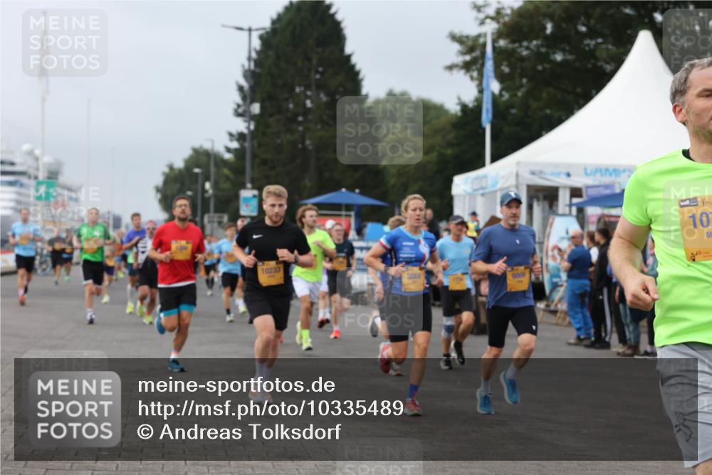 13.09.2026 - Kiel Lauf Andreas Tolksdorf http://msf.ph/oto/10335489 13.09.2026 09:53:10 Kiellinie 10233, 9868, 9866, 10 meine-sportfotos.de