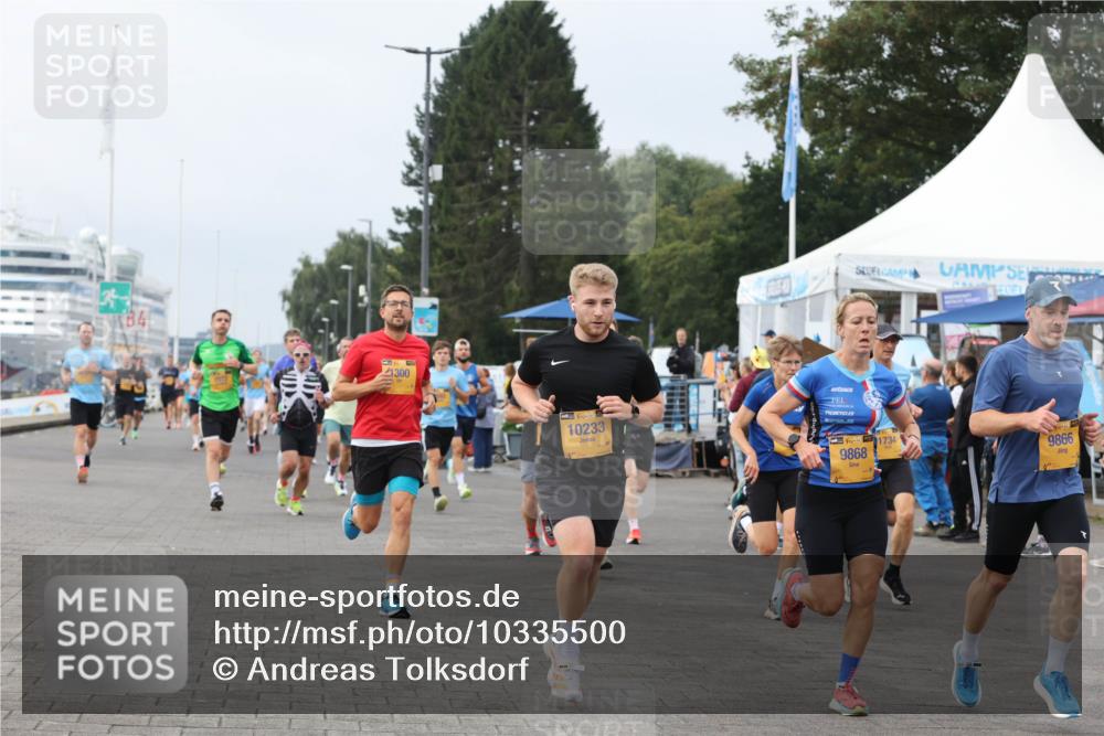 13.09.2026 - Kiel Lauf Andreas Tolksdorf http://msf.ph/oto/10335500 13.09.2026 09:53:11 Kiellinie 841, 1300, 10233, 39, 1734, 9868, 39, 9866 meine-sportfotos.de