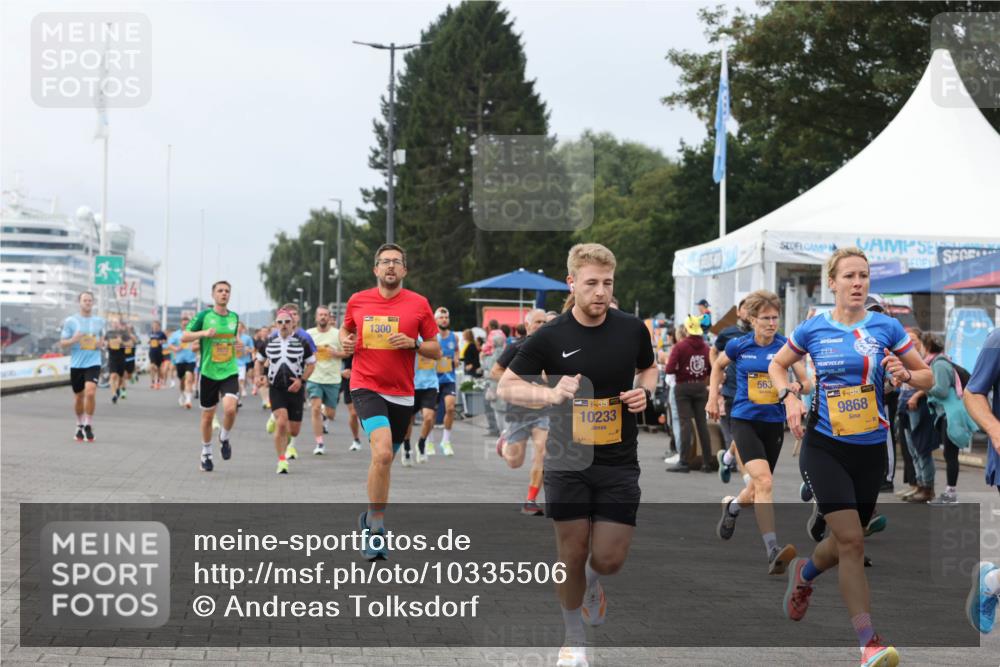 13.09.2026 - Kiel Lauf Andreas Tolksdorf http://msf.ph/oto/10335506 13.09.2026 09:53:11 Kiellinie 34, 1300, 38, 10233, 563, 38, 9868 meine-sportfotos.de