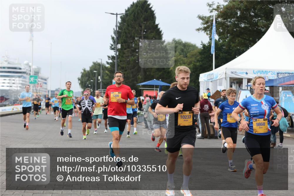 13.09.2026 - Kiel Lauf Andreas Tolksdorf http://msf.ph/oto/10335510 13.09.2026 09:53:11 Kiellinie 84, 1300, 4471, 10233, 56, 9868 meine-sportfotos.de