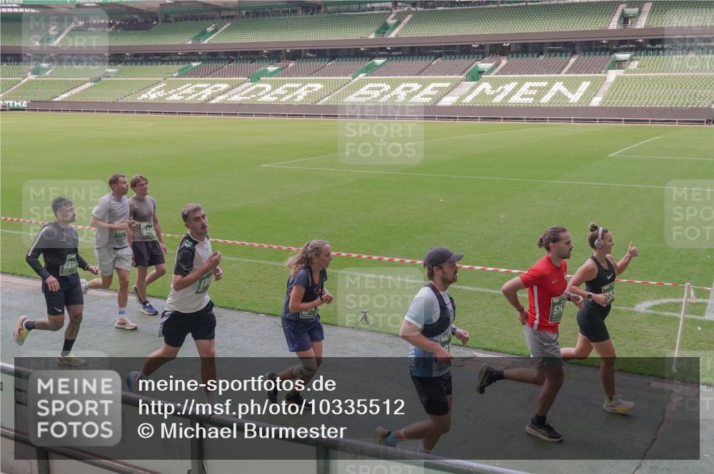 13.09.2026 - 21. swb-Marathon Bremen Michael Burmester http://msf.ph/oto/10335512 13.09.2026 13:10:20 Laufen im Stadion 164, 373, 383, 391, 448, 532, 549, 563, 581, 625, 813, 869, 898, 984, 1072, 1150, 1180, 1738, 1855, 1867, 1880, 1894, 1967, 2202, 2208, 2232, 2243, 2268, 2284, 2330, 2333, 2339, 2342, 2429, 2432, 2441, 2443, 2471, 2525, 2530, 2531, 2553, 2573, 2589, 2594, 2654, 2682, 2692, 2714, 2717, 2784, 2785, 2819, 2836, 2920, 2931, 2932, 2941, 3026, 3032, 3063, 3086, 3089, 3122, 3174, 3207, 3208, 3291, 3316, 3333, 3370, 3398, 3409, 3410, 3437, 3470, 3549, 3707, 3769, 3857, 109 meine-sportfotos.de