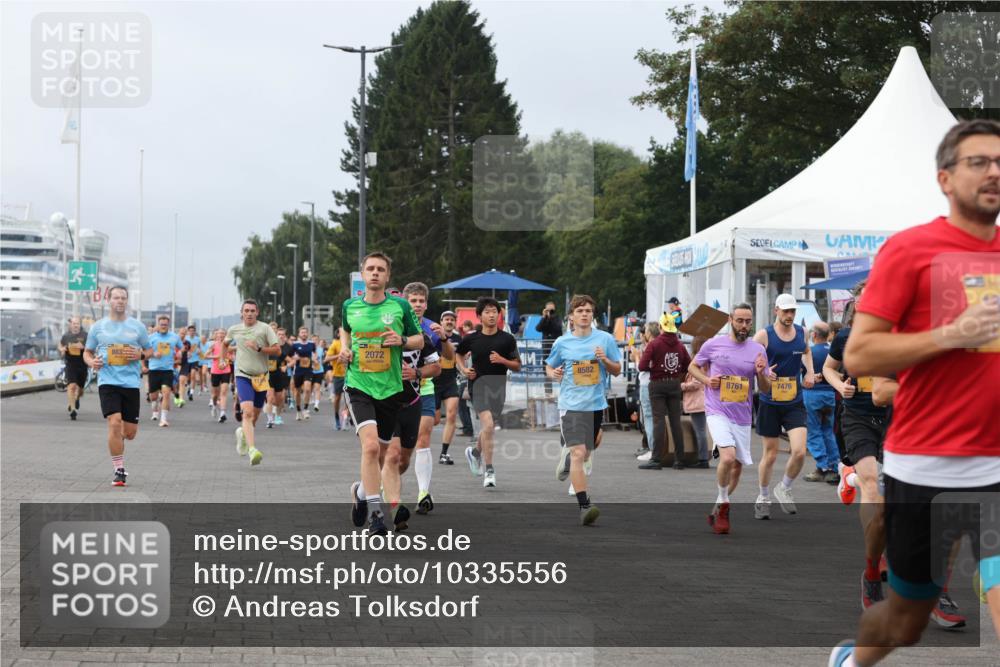 13.09.2026 - Kiel Lauf Andreas Tolksdorf http://msf.ph/oto/10335556 13.09.2026 09:53:13 Kiellinie 10, 2072, 8582, 8761, 7476 meine-sportfotos.de