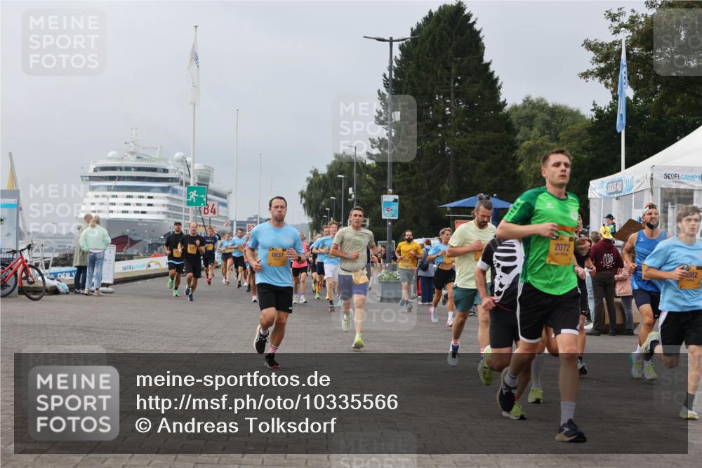 13.09.2026 - Kiel Lauf Andreas Tolksdorf http://msf.ph/oto/10335566 13.09.2026 09:53:14 Kiellinie 13, 8837, 2072, 582 meine-sportfotos.de