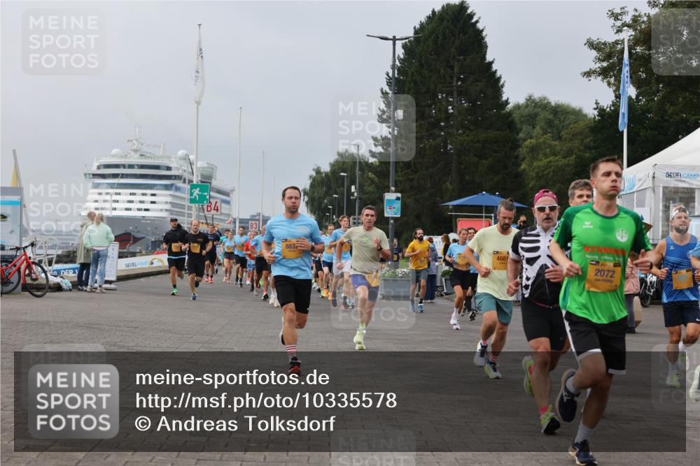 13.09.2026 - Kiel Lauf Andreas Tolksdorf http://msf.ph/oto/10335578 13.09.2026 09:53:14 Kiellinie 13, 3, 883, 1176, 4681, 2072 meine-sportfotos.de
