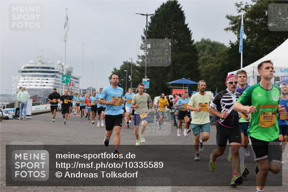 13.09.2026 - Kiel Lauf Andreas Tolksdorf http://msf.ph/oto/10335589 13.09.2026 09:53:15 Kiellinie 3, 4, 937, 11318, 4681, 2072 meine-sportfotos.de