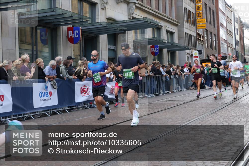 13.09.2026 - 21. swb-Marathon Bremen Strokosch-Dieckow http://msf.ph/oto/10335605 13.09.2026 13:24:58 Ziel 260, 1080, 1119, 1166, 1436, 1448, 1650, 1658, 2046, 2322, 3105, 3168, 3187, 4091, 4294, 4459, 4918, 6113, 6380, 7252, 7306, 7326, 8245, 8357, 8695, 8769, 9036, 9073, 9299, 9360, 9460, 9493, 9563, 13025, 13088, 282, 972, 1264, 1516, 2280, 2761, 3015, 4113, 4198, 4262, 4277, 4507, 4973, 5328, 5664, 6079, 6360, 6544, 6626, 6807, 6943, 7409, 7854, 8853, 9152, 9541, 10103 meine-sportfotos.de