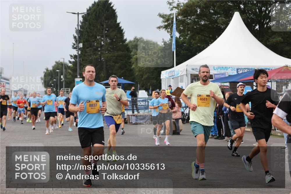 13.09.2026 - Kiel Lauf Andreas Tolksdorf http://msf.ph/oto/10335613 13.09.2026 09:53:16 Kiellinie 341, 8, 3, 8837, 1138, 11781, 4681, 39 meine-sportfotos.de