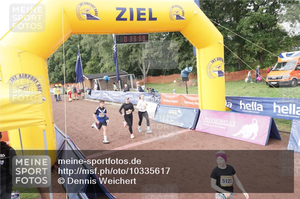 13.09.2026 - Airport Race Dennis Weichert http://msf.ph/oto/10335617 13.09.2026 10:34:32 Ziel 5122, 5239, 5336, 5337, 5358 meine-sportfotos.de