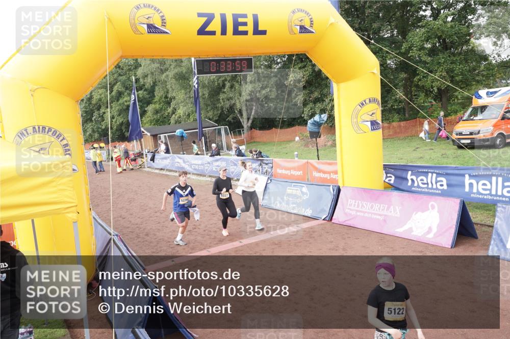 13.09.2026 - Airport Race Dennis Weichert http://msf.ph/oto/10335628 13.09.2026 10:34:33 Ziel 5122, 5239, 5332, 5333, 5336, 5337, 5358 meine-sportfotos.de