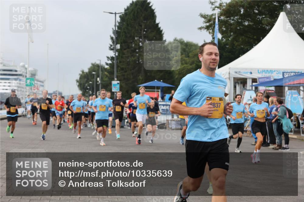 13.09.2026 - Kiel Lauf Andreas Tolksdorf http://msf.ph/oto/10335639 13.09.2026 09:53:17 Kiellinie 841, 38, 9837, 11781 meine-sportfotos.de