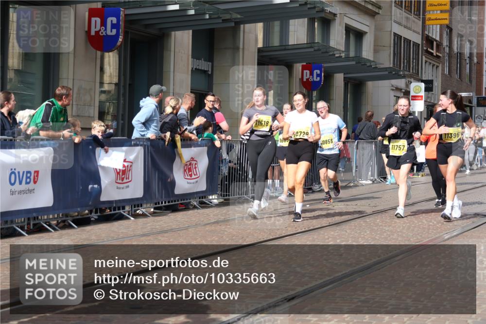 13.09.2026 - 21. swb-Marathon Bremen Strokosch-Dieckow http://msf.ph/oto/10335663 13.09.2026 11:04:41 Ziel 10198, 10283, 10315, 10370, 10465, 10718, 10729, 10741, 10800, 10850, 10855, 10856, 10940, 10975, 11006, 11105, 11133, 11272, 11281, 11395, 11518, 11584, 11722, 11757, 11900, 11939, 12002, 12005, 12064, 12099, 12235, 12335, 12420, 12493, 12495, 12498, 12500, 12502, 12522, 12563, 10160, 10245, 10283, 10481, 10526, 10711, 10755, 10877, 11114, 11214, 11215, 11248, 11364, 11366, 11410, 11592, 11705, 11740, 11761, 11991, 12009, 12929 meine-sportfotos.de