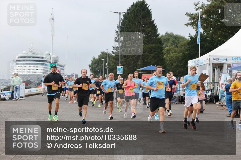13.09.2026 - Kiel Lauf Andreas Tolksdorf http://msf.ph/oto/10335688 13.09.2026 09:53:19 Kiellinie 12277, 2673, 11299, 4679, 3298, 32, 58 meine-sportfotos.de