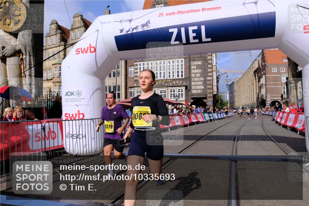 13.09.2026 - 21. swb-Marathon Bremen Tim E. http://msf.ph/oto/10335693 13.09.2026 11:07:08 Ziel 10323, 10378, 10663, 10795, 10989, 11066, 11257, 11370, 12124, 12146, 12219, 12249 meine-sportfotos.de