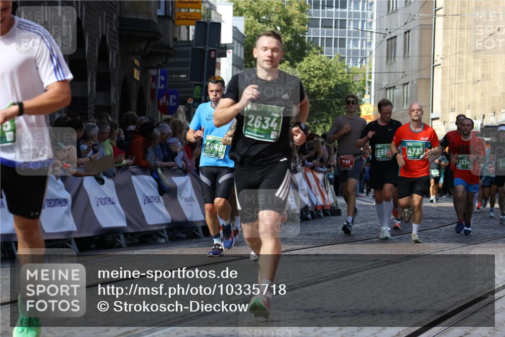 13.09.2026 - 21. swb-Marathon Bremen Strokosch-Dieckow http://msf.ph/oto/10335718 13.09.2026 13:17:57 Ziel 560, 771, 1297, 2008, 2125, 2234, 2812, 3760, 4171, 4498, 4499, 4620, 5041, 5550, 5817, 7901, 8100, 8250, 8253, 8446, 8714, 9075, 9400, 9505, 13107, 1631, 1872, 2260, 2634, 2671, 3241, 3458, 3514, 3634, 4131, 4733, 5292, 5695, 5948, 6152, 6290, 6448, 8094, 8805, 8943, 8944, 9134, 9609 meine-sportfotos.de