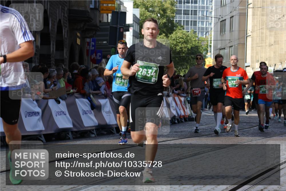 13.09.2026 - 21. swb-Marathon Bremen Strokosch-Dieckow http://msf.ph/oto/10335728 13.09.2026 13:17:57 Ziel 560, 771, 1297, 2008, 2125, 2234, 2812, 3760, 4171, 4498, 4499, 4620, 5041, 5550, 5817, 7901, 8100, 8250, 8253, 8446, 8714, 9075, 9400, 9505, 13107, 1631, 1872, 2260, 2634, 2671, 3241, 3458, 3514, 3634, 4131, 4733, 5292, 5695, 5948, 6152, 6290, 6448, 8094, 8805, 8943, 8944, 9134, 9609 meine-sportfotos.de
