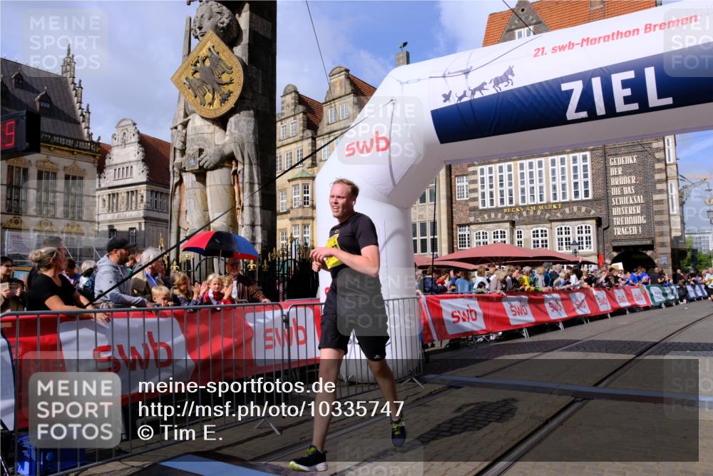 13.09.2026 - 21. swb-Marathon Bremen Tim E. http://msf.ph/oto/10335747 13.09.2026 11:07:15 Ziel 10156, 10360, 10378, 10663, 11066, 11257, 11439, 11684, 12124, 12219, 12249 meine-sportfotos.de