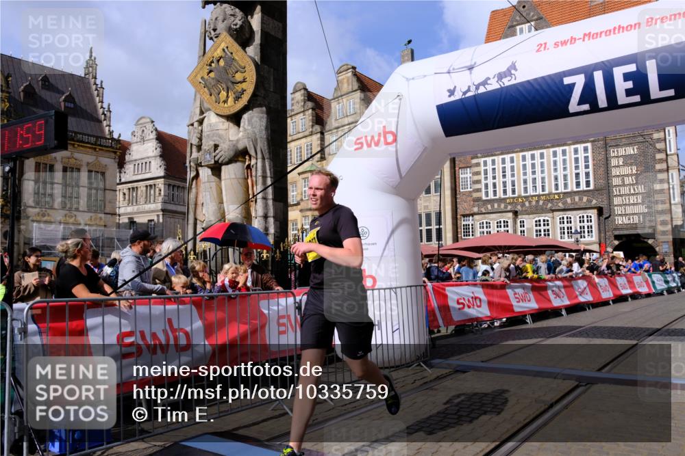 13.09.2026 - 21. swb-Marathon Bremen Tim E. http://msf.ph/oto/10335759 13.09.2026 11:07:16 Ziel 10156, 10360, 10378, 10663, 11066, 11257, 11439, 11684, 12124, 12249 meine-sportfotos.de
