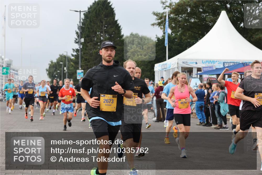 13.09.2026 - Kiel Lauf Andreas Tolksdorf http://msf.ph/oto/10335762 13.09.2026 09:53:21 Kiellinie 84, 1, 38, 2673, 4679, 11, 43 meine-sportfotos.de