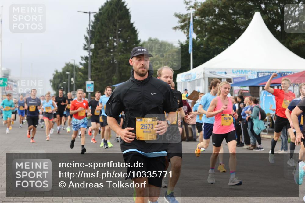 13.09.2026 - Kiel Lauf Andreas Tolksdorf http://msf.ph/oto/10335771 13.09.2026 09:53:21 Kiellinie 84, 2673, 4679, 1127 meine-sportfotos.de