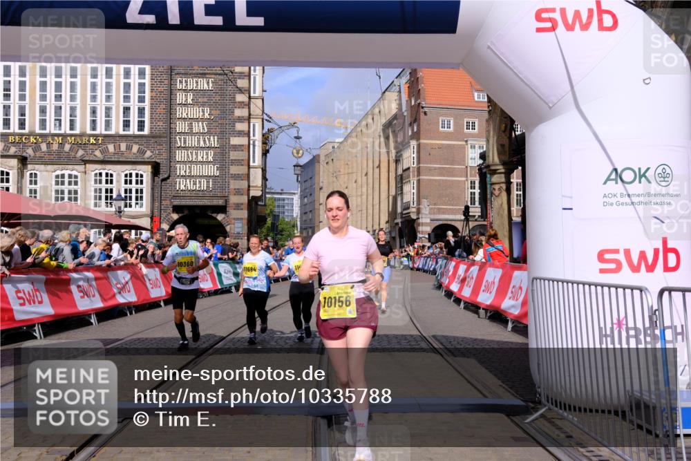 13.09.2026 - 21. swb-Marathon Bremen Tim E. http://msf.ph/oto/10335788 13.09.2026 11:07:21 Ziel 10156, 10360, 11100, 11257, 11393, 11439, 11684, 11696, 11822, 11823, 12255 meine-sportfotos.de