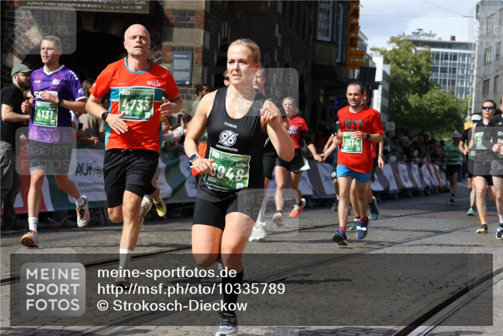 13.09.2026 - 21. swb-Marathon Bremen Strokosch-Dieckow http://msf.ph/oto/10335789 13.09.2026 13:18:03 Ziel 771, 1297, 2008, 2125, 2234, 2812, 3051, 3192, 3760, 4171, 4286, 4374, 4498, 4499, 4620, 5041, 5530, 5550, 5817, 7901, 8100, 8250, 9400, 9505, 13107, 1872, 2260, 2671, 3241, 3458, 3514, 3634, 4131, 5292, 5695, 6152, 7954, 8094, 8943, 8944, 9134, 9609, 10065 meine-sportfotos.de