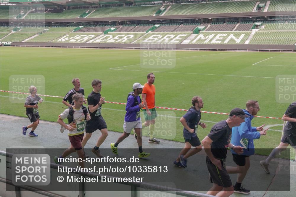 13.09.2026 - 21. swb-Marathon Bremen Michael Burmester http://msf.ph/oto/10335813 13.09.2026 13:10:54 Laufen im Stadion 164, 265, 373, 391, 448, 581, 703, 869, 898, 984, 1180, 1738, 1855, 1867, 1894, 1936, 1952, 1967, 2202, 2232, 2268, 2281, 2284, 2299, 2330, 2333, 2339, 2342, 2353, 2432, 2443, 2471, 2525, 2530, 2531, 2553, 2573, 2589, 2594, 2654, 2669, 2682, 2714, 2717, 2784, 2785, 2804, 2819, 2836, 2907, 2920, 2932, 2976, 3026, 3032, 3063, 3082, 3086, 3089, 3122, 3159, 3174, 3207, 3208, 3291, 3316, 3328, 3333, 3352, 3370, 3398, 3409, 3410, 3470, 3549, 3707, 3769, 551 meine-sportfotos.de