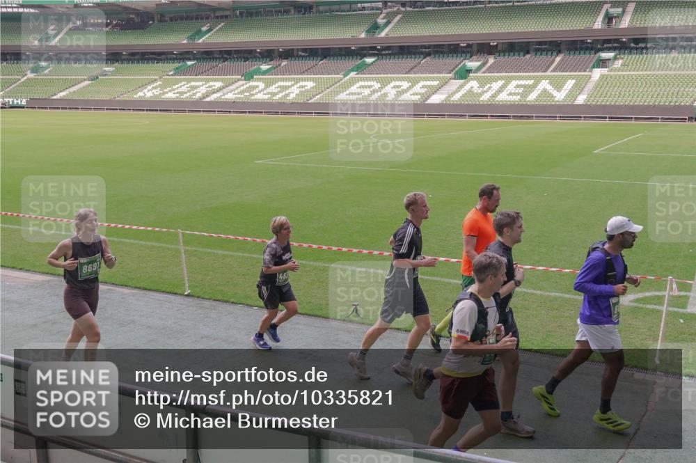 13.09.2026 - 21. swb-Marathon Bremen Michael Burmester http://msf.ph/oto/10335821 13.09.2026 13:10:55 Laufen im Stadion 164, 265, 373, 391, 448, 581, 703, 869, 984, 1180, 1738, 1855, 1867, 1894, 1936, 1952, 1967, 2202, 2232, 2268, 2281, 2284, 2299, 2330, 2333, 2339, 2342, 2353, 2432, 2443, 2471, 2525, 2530, 2531, 2553, 2573, 2589, 2594, 2654, 2669, 2682, 2714, 2717, 2784, 2785, 2804, 2819, 2836, 2907, 2920, 2932, 2976, 3026, 3032, 3063, 3082, 3086, 3089, 3122, 3159, 3174, 3207, 3208, 3291, 3316, 3328, 3333, 3352, 3370, 3398, 3409, 3410, 3470, 3549, 3769, 551 meine-sportfotos.de