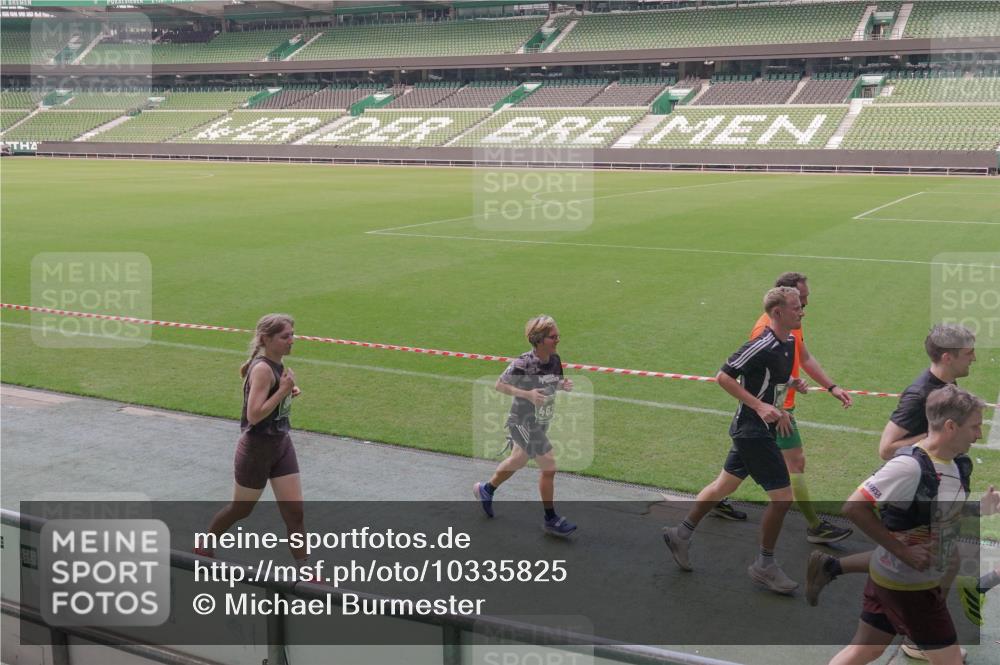 13.09.2026 - 21. swb-Marathon Bremen Michael Burmester http://msf.ph/oto/10335825 13.09.2026 13:10:55 Laufen im Stadion 164, 265, 373, 391, 448, 581, 703, 869, 984, 1180, 1738, 1855, 1867, 1894, 1936, 1952, 1967, 2202, 2232, 2268, 2281, 2284, 2299, 2330, 2333, 2339, 2342, 2353, 2432, 2443, 2471, 2525, 2530, 2531, 2553, 2573, 2589, 2594, 2654, 2669, 2682, 2714, 2717, 2784, 2785, 2804, 2819, 2836, 2907, 2920, 2932, 2976, 3026, 3032, 3063, 3082, 3086, 3089, 3122, 3159, 3174, 3207, 3208, 3291, 3316, 3328, 3333, 3352, 3370, 3398, 3409, 3410, 3470, 3549, 3769, 551 meine-sportfotos.de