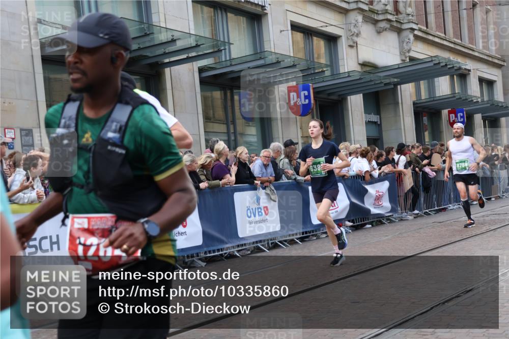 13.09.2026 - 21. swb-Marathon Bremen Strokosch-Dieckow http://msf.ph/oto/10335860 13.09.2026 13:25:06 Ziel 209, 260, 1119, 1436, 1650, 1658, 2046, 3168, 3187, 4294, 4459, 5755, 5814, 6113, 6380, 7252, 7306, 7326, 8357, 8545, 8695, 8769, 9036, 9299, 9460, 9468, 9506, 9563, 13025, 972, 1080, 1166, 1264, 1436, 1448, 2322, 2761, 3015, 3105, 4091, 4113, 4198, 4262, 4507, 4918, 4973, 5664, 6079, 6360, 6544, 6807, 6943, 7409, 7854, 8245, 8853, 9073, 9152, 9360, 9493, 10103, 13088 meine-sportfotos.de