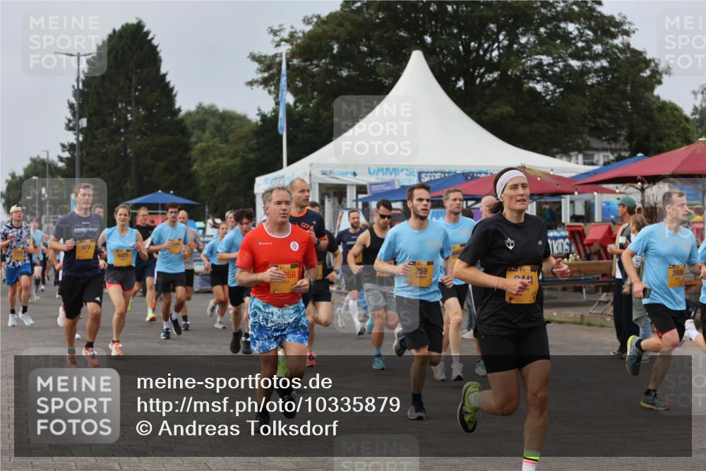 13.09.2026 - Kiel Lauf Andreas Tolksdorf http://msf.ph/oto/10335879 13.09.2026 09:53:24 Kiellinie 577, 4477, 268, 259, 366, 24, 39, 2441, 2606 meine-sportfotos.de