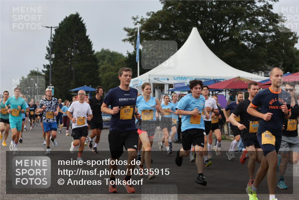 13.09.2026 - Kiel Lauf Andreas Tolksdorf http://msf.ph/oto/10335915 13.09.2026 09:53:25 Kiellinie 1076, 153, 10368, 9373, 38, 577, 39, 4477, 2814, 5868, 8531, 11222 meine-sportfotos.de