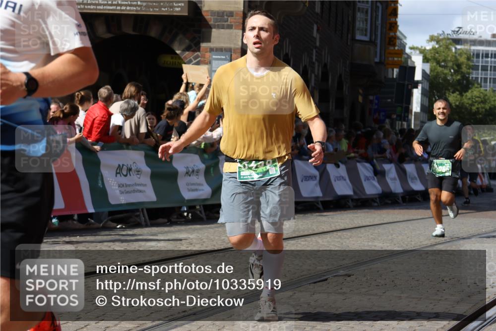 13.09.2026 - 21. swb-Marathon Bremen Strokosch-Dieckow http://msf.ph/oto/10335919 13.09.2026 13:18:11 Ziel 948, 1631, 1797, 2001, 2125, 2634, 2812, 3051, 3192, 4286, 4374, 4498, 4499, 4620, 5530, 5817, 5935, 8805, 8869, 9505, 9595, 9596, 9837, 13041, 13107, 1146, 1419, 5307, 5460, 7491, 7954, 10065, 13150 meine-sportfotos.de