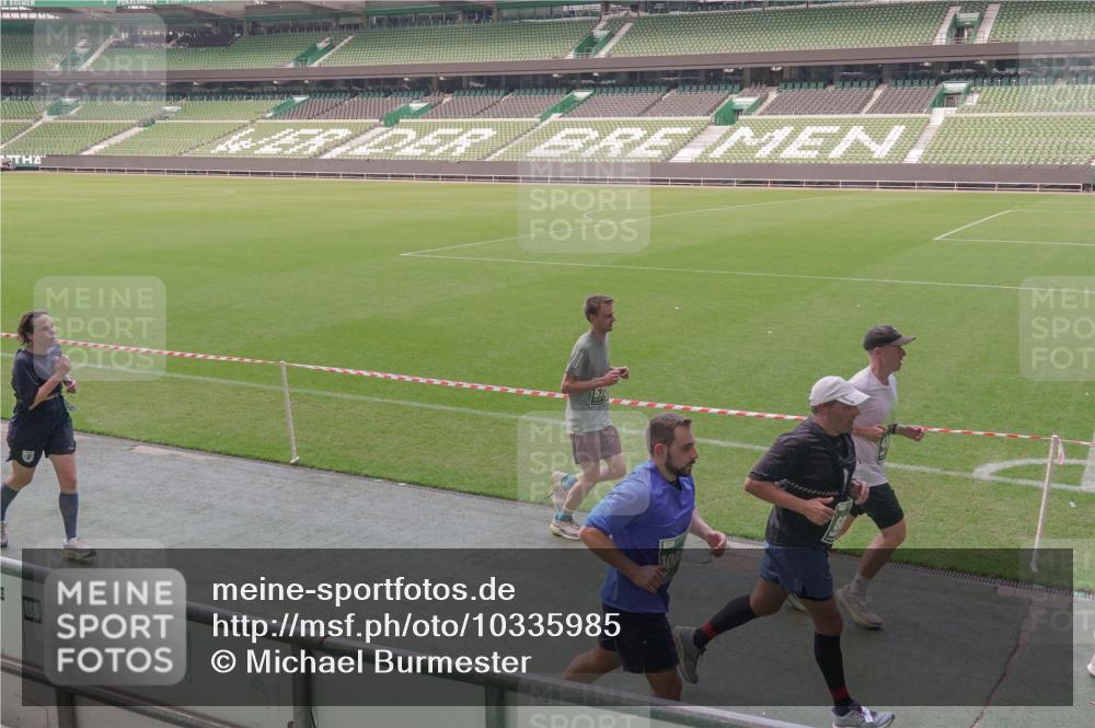 13.09.2026 - 21. swb-Marathon Bremen Michael Burmester http://msf.ph/oto/10335985 13.09.2026 13:11:11 Laufen im Stadion 164, 265, 373, 448, 581, 703, 843, 869, 984, 1113, 1180, 1435, 1738, 1849, 1851, 1855, 1867, 1894, 1936, 1952, 1967, 2202, 2248, 2268, 2281, 2284, 2299, 2330, 2333, 2339, 2342, 2353, 2375, 2426, 2432, 2443, 2530, 2531, 2553, 2573, 2589, 2654, 2659, 2669, 2673, 2682, 2714, 2717, 2784, 2785, 2804, 2819, 2822, 2836, 2850, 2907, 2920, 2932, 2976, 3026, 3027, 3063, 3079, 3082, 3086, 3089, 3122, 3159, 3174, 3207, 3208, 3291, 3328, 3349, 3352, 3370, 3409, 3410, 3470, 3549, 551 meine-sportfotos.de