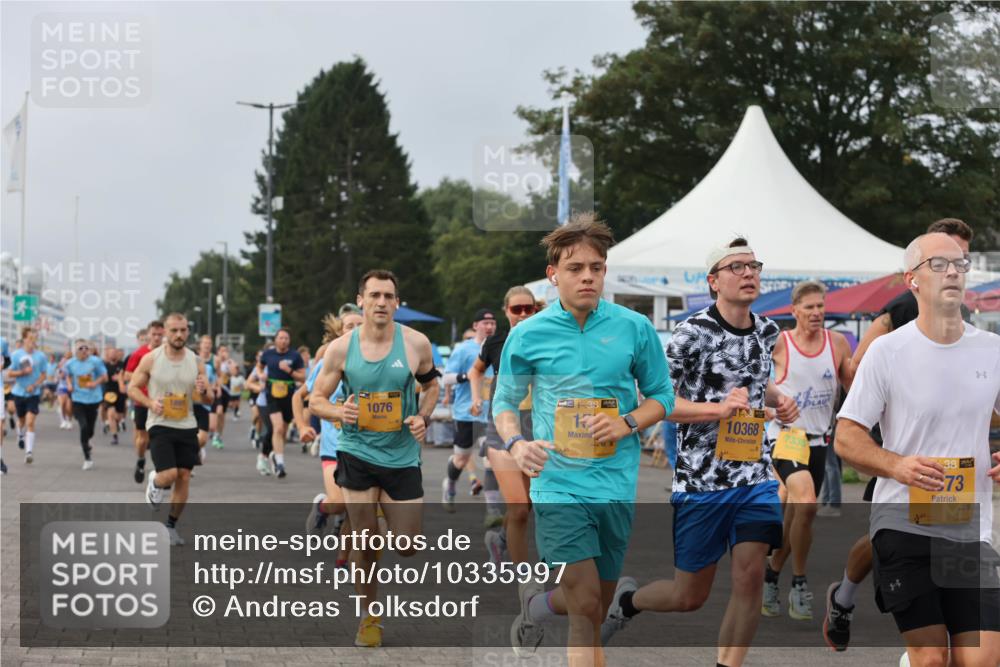 13.09.2026 - Kiel Lauf Andreas Tolksdorf http://msf.ph/oto/10335997 13.09.2026 09:53:28 Kiellinie 38, 1891, 1076, 10368, 7335, 73, 8 meine-sportfotos.de