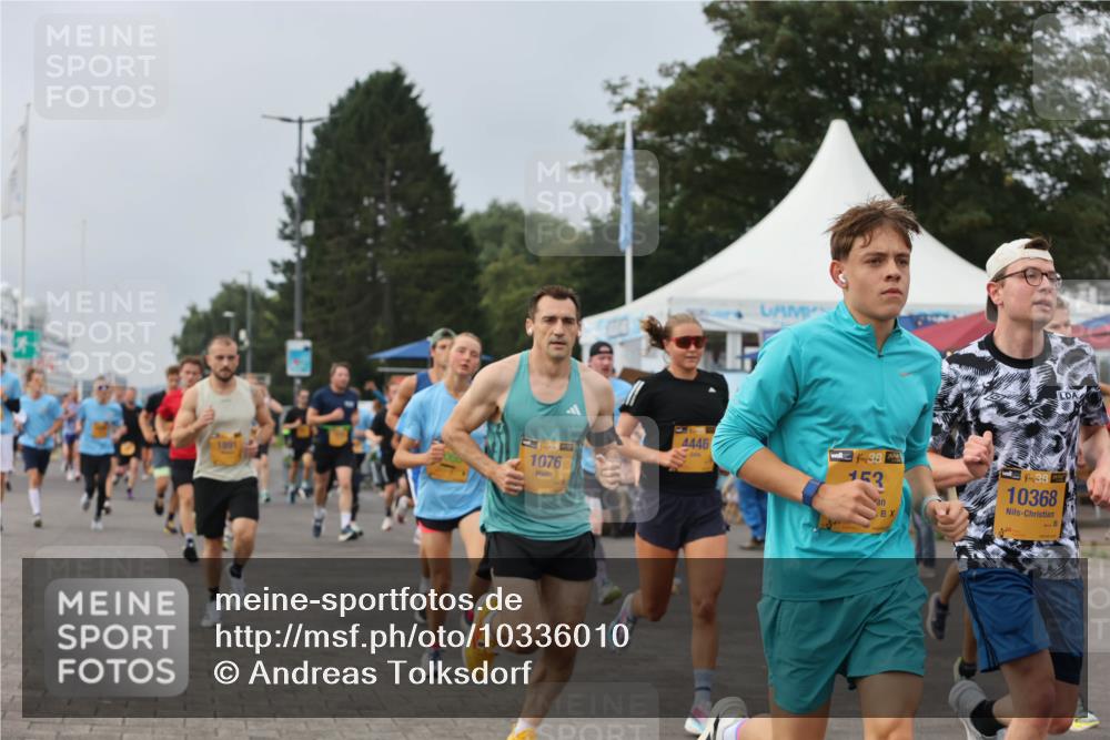 13.09.2026 - Kiel Lauf Andreas Tolksdorf http://msf.ph/oto/10336010 13.09.2026 09:53:28 Kiellinie 1076, 4446, 152, 38, 10368 meine-sportfotos.de