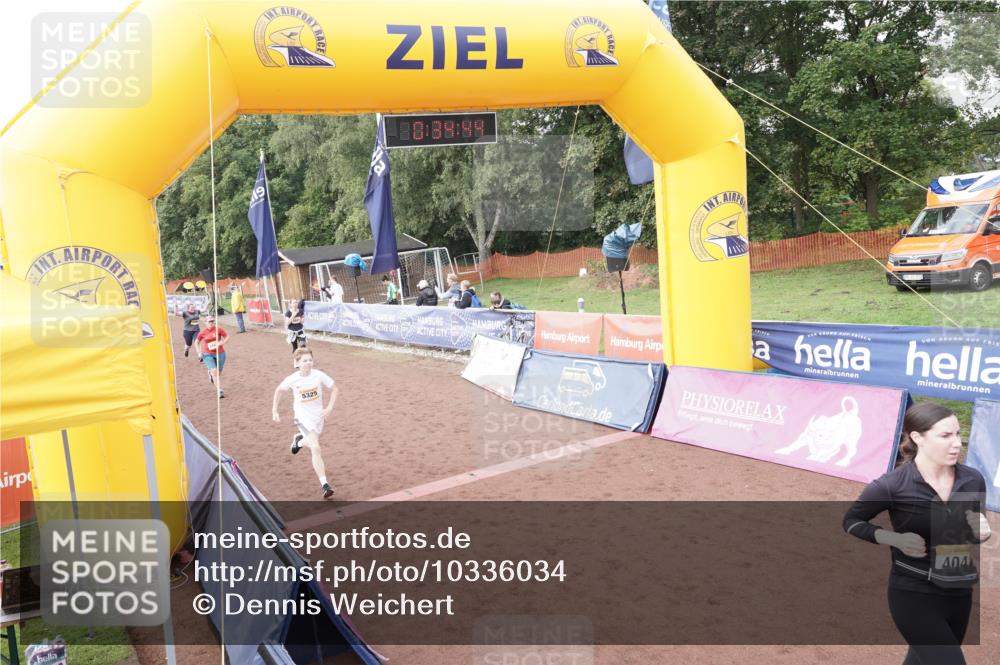 13.09.2026 - Airport Race Dennis Weichert http://msf.ph/oto/10336034 13.09.2026 10:35:18 Ziel 4042, 4043, 5027, 5048, 5166, 5167, 5325, 5453 meine-sportfotos.de