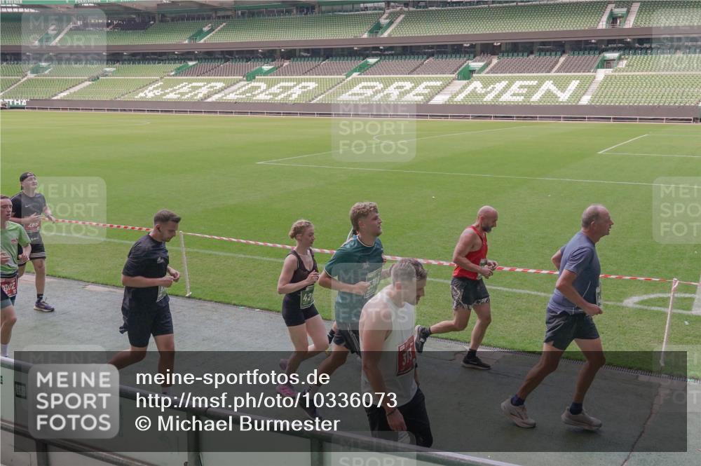 13.09.2026 - 21. swb-Marathon Bremen Michael Burmester http://msf.ph/oto/10336073 13.09.2026 13:11:21 Laufen im Stadion 265, 373, 581, 703, 843, 984, 1113, 1180, 1226, 1435, 1738, 1849, 1851, 1855, 1867, 1894, 1936, 1952, 1967, 2202, 2248, 2268, 2281, 2284, 2299, 2330, 2333, 2339, 2342, 2353, 2375, 2377, 2398, 2426, 2432, 2443, 2530, 2531, 2553, 2589, 2654, 2659, 2669, 2673, 2682, 2714, 2784, 2785, 2804, 2819, 2822, 2836, 2850, 2907, 2920, 2932, 2976, 3026, 3027, 3063, 3079, 3082, 3089, 3122, 3159, 3174, 3207, 3208, 3308, 3328, 3349, 3352, 3370, 3409, 3410, 3470, 3549, 551 meine-sportfotos.de