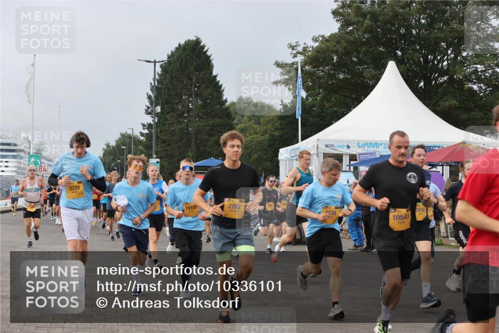 13.09.2026 - Kiel Lauf Andreas Tolksdorf http://msf.ph/oto/10336101 13.09.2026 09:53:32 Kiellinie 4, 3339, 2762, 10185, 1239, 10543, 7416 meine-sportfotos.de