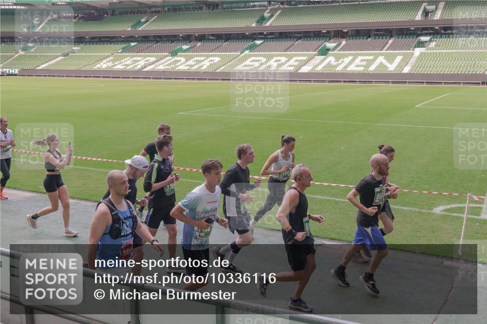 13.09.2026 - 21. swb-Marathon Bremen Michael Burmester http://msf.ph/oto/10336116 13.09.2026 13:11:25 Laufen im Stadion 265, 373, 581, 703, 843, 984, 1113, 1226, 1435, 1738, 1849, 1851, 1855, 1867, 1894, 1936, 1952, 1967, 2202, 2248, 2268, 2281, 2284, 2299, 2330, 2333, 2336, 2339, 2342, 2353, 2375, 2377, 2398, 2426, 2432, 2443, 2530, 2531, 2553, 2589, 2654, 2659, 2669, 2673, 2682, 2714, 2784, 2785, 2804, 2819, 2822, 2836, 2850, 2907, 2932, 2976, 3026, 3027, 3079, 3082, 3089, 3122, 3143, 3159, 3174, 3207, 3208, 3308, 3328, 3349, 3352, 3370, 3409, 3410, 3470, 3549, 551 meine-sportfotos.de