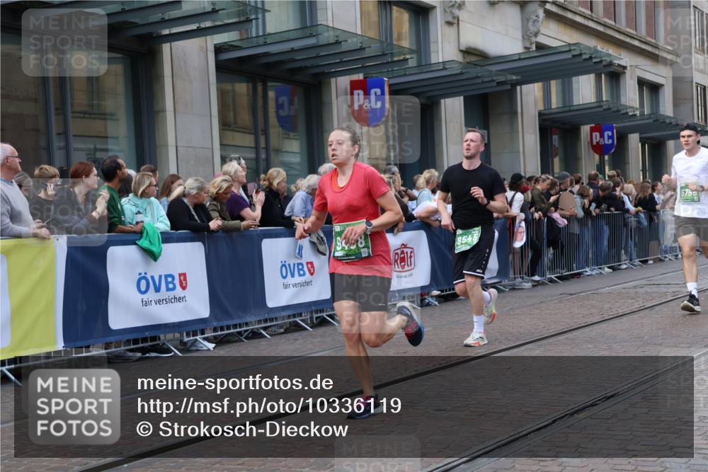13.09.2026 - 21. swb-Marathon Bremen Strokosch-Dieckow http://msf.ph/oto/10336119 13.09.2026 13:25:12 Ziel 191, 209, 260, 1119, 1650, 1658, 1752, 2046, 3124, 3168, 3186, 3187, 3806, 4294, 4717, 4927, 5703, 5755, 5814, 6113, 6380, 7252, 8357, 8545, 8597, 8695, 8769, 8890, 9299, 9440, 9460, 9468, 9506, 9563, 13025, 972, 1080, 1119, 1166, 1264, 1436, 1448, 2322, 2761, 3105, 3187, 4091, 4113, 4459, 4507, 4918, 4973, 6079, 6360, 6544, 6943, 7306, 7326, 7409, 7854, 8245, 8853, 9036, 9073, 9152, 9360, 9493, 13088 meine-sportfotos.de