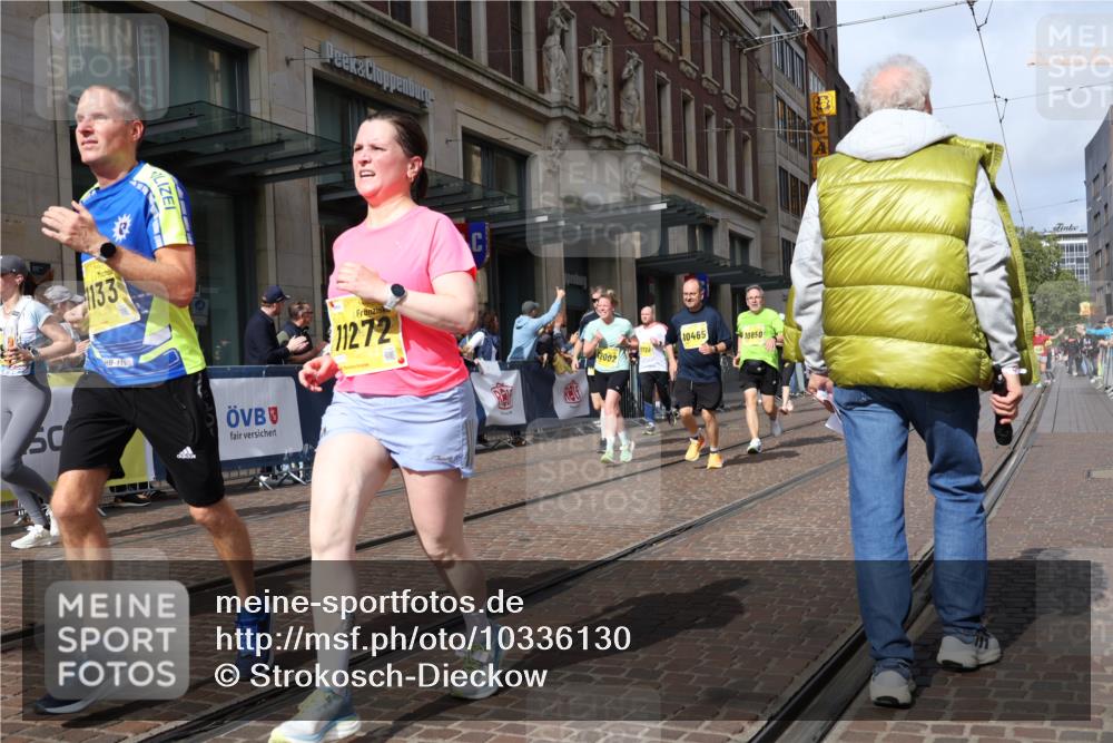 13.09.2026 - 21. swb-Marathon Bremen Strokosch-Dieckow http://msf.ph/oto/10336130 13.09.2026 11:04:52 Ziel 10370, 10411, 10465, 10576, 10697, 10718, 10741, 10800, 10802, 10850, 10975, 10995, 11102, 11105, 11157, 11218, 11281, 11326, 11584, 11616, 11722, 11900, 11939, 12002, 12011, 12064, 12079, 12080, 12099, 12235, 12335, 12522, 10160, 10198, 10283, 10315, 10481, 10711, 10729, 10741, 10855, 10856, 10877, 10940, 11006, 11114, 11133, 11272, 11364, 11366, 11395, 11518, 11592, 11705, 11757, 11761, 11939, 11991, 12005 meine-sportfotos.de