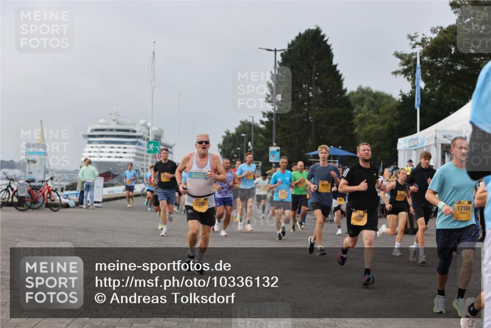 13.09.2026 - Kiel Lauf Andreas Tolksdorf http://msf.ph/oto/10336132 13.09.2026 09:53:34 Kiellinie 7790, 8072, 7709, 12169 meine-sportfotos.de