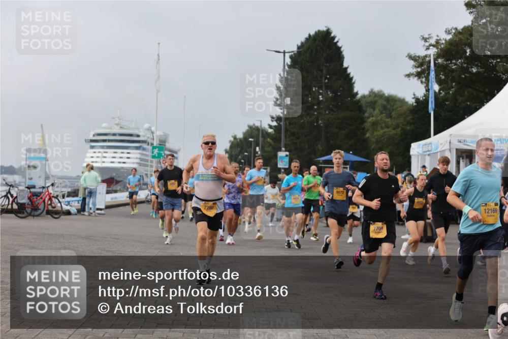 13.09.2026 - Kiel Lauf Andreas Tolksdorf http://msf.ph/oto/10336136 13.09.2026 09:53:34 Kiellinie 7790, 8072, 7709, 4933, 12169 meine-sportfotos.de