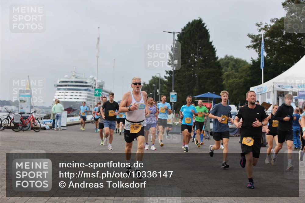 13.09.2026 - Kiel Lauf Andreas Tolksdorf http://msf.ph/oto/10336147 13.09.2026 09:53:35 Kiellinie 7790, 7709, 4933 meine-sportfotos.de