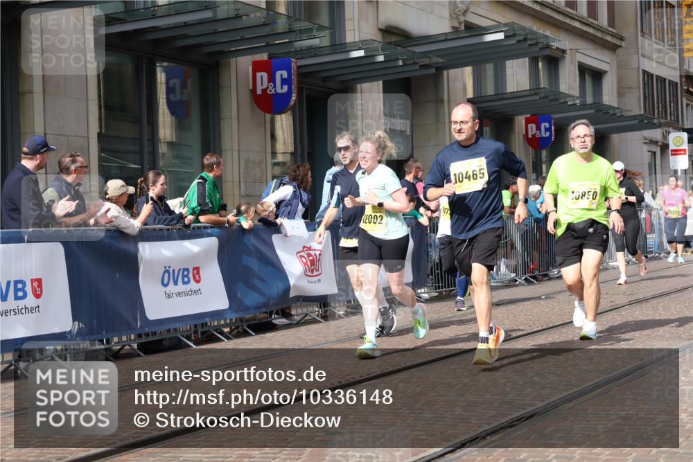 13.09.2026 - 21. swb-Marathon Bremen Strokosch-Dieckow http://msf.ph/oto/10336148 13.09.2026 11:04:53 Ziel 10370, 10411, 10465, 10576, 10697, 10717, 10718, 10800, 10802, 10850, 10975, 10995, 11102, 11105, 11157, 11218, 11281, 11326, 11334, 11584, 11616, 11722, 11900, 12002, 12011, 12064, 12079, 12080, 12099, 12235, 12335, 12522, 10198, 10283, 10315, 10481, 10711, 10729, 10741, 10855, 10856, 10877, 10940, 11006, 11114, 11133, 11272, 11364, 11366, 11395, 11518, 11592, 11705, 11757, 11939, 11991, 12005 meine-sportfotos.de