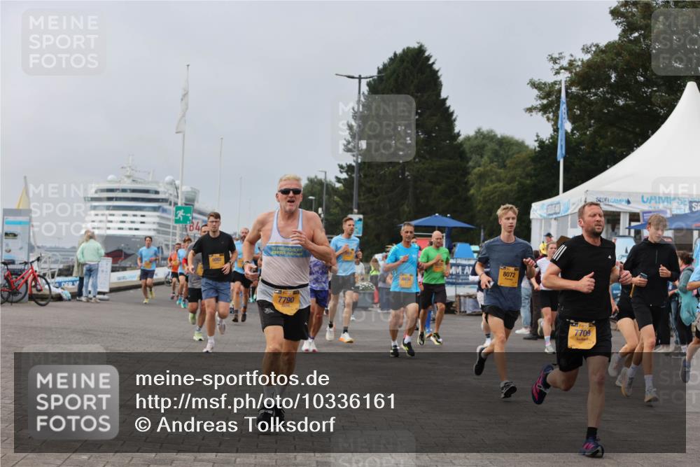 13.09.2026 - Kiel Lauf Andreas Tolksdorf http://msf.ph/oto/10336161 13.09.2026 09:53:35 Kiellinie 4, 5082, 7790, 8072, 6634, 7709 meine-sportfotos.de