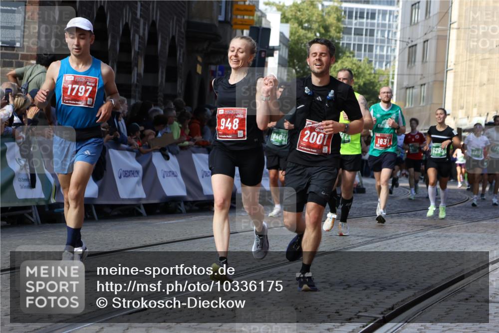 13.09.2026 - 21. swb-Marathon Bremen Strokosch-Dieckow http://msf.ph/oto/10336175 13.09.2026 13:18:22 Ziel 948, 1631, 1797, 1872, 2001, 2260, 2634, 2671, 3241, 3458, 3514, 3634, 4131, 4733, 5292, 5695, 5935, 5948, 6152, 6290, 6448, 8094, 8805, 8869, 8943, 8944, 9134, 9595, 9596, 9609, 9837, 13041, 465, 2055, 2324, 4413, 4642, 5307, 6293, 6294, 6818, 7245, 7731, 8404, 8540, 8872, 9019, 9275 meine-sportfotos.de